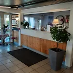 Acacia Nancy Sud Luneville Hotel 2*