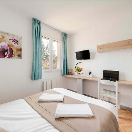 Hotel Acacia Nancy Sud Luneville 2*