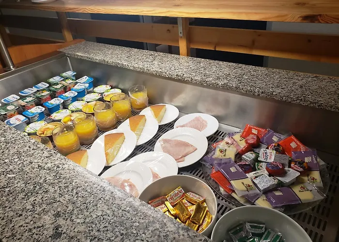 Acacia Nancy Sud Luneville Hotel 2*