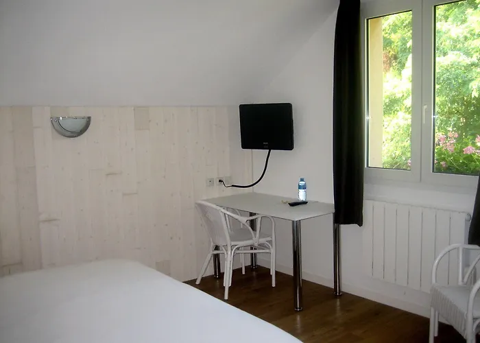 Acacia Nancy Sud Luneville Hotel