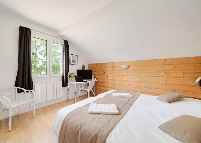 Acacia Nancy Sud Luneville 2*