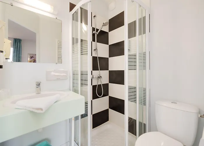 Acacia Nancy Sud Luneville Hotel